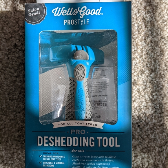 Well & Good Prostyle Deshedding Tool + Dual-Sided Deshedding Replacement Teeth - Picture 2 of 3
